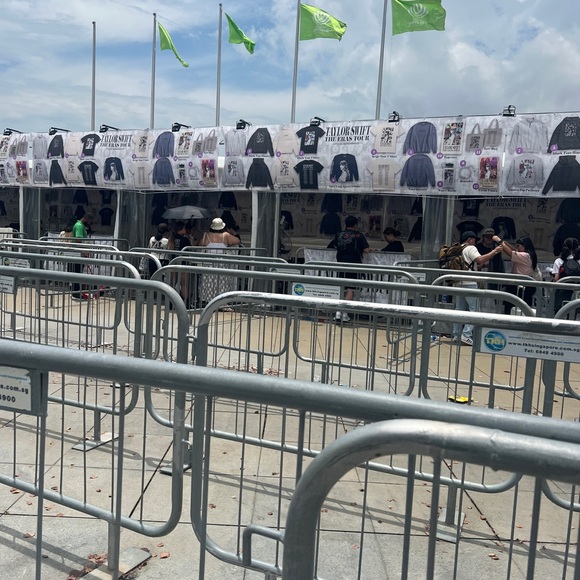 NEW Taylor Swift Eras Tour Quarter Zip sweatshirt - Picture 5 of 5